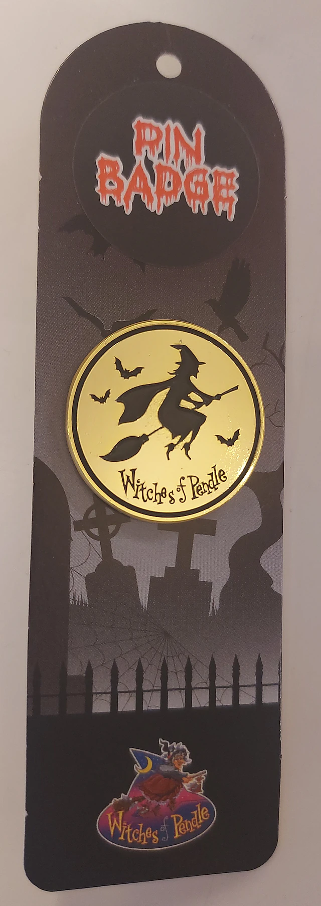 Witches of pendle round witch pin badge 